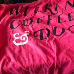 I’m selling my clothes they’re in good condition